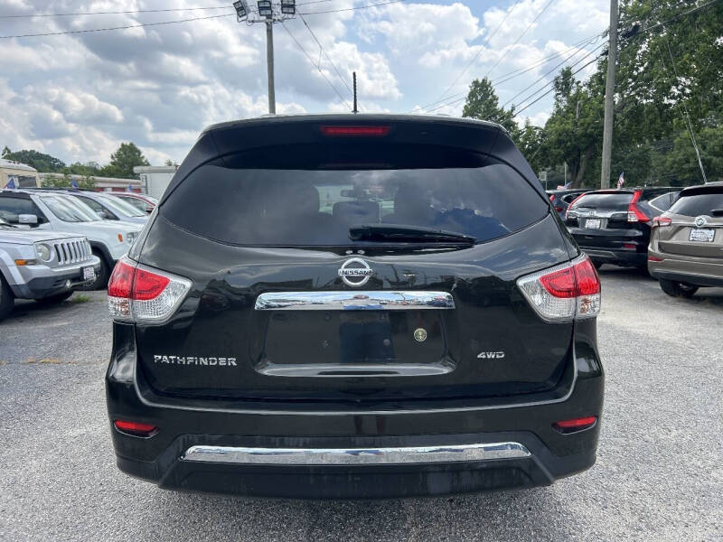 2016 Nissan Pathfinder S