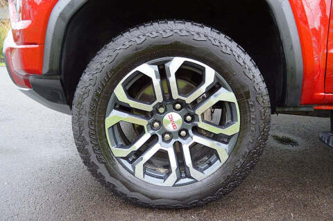 2023 GMC Canyon AT4