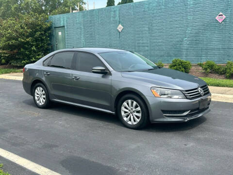 2013 Volkswagen Passat for sale at Prosperity Auto Sales in Fredericksburg VA