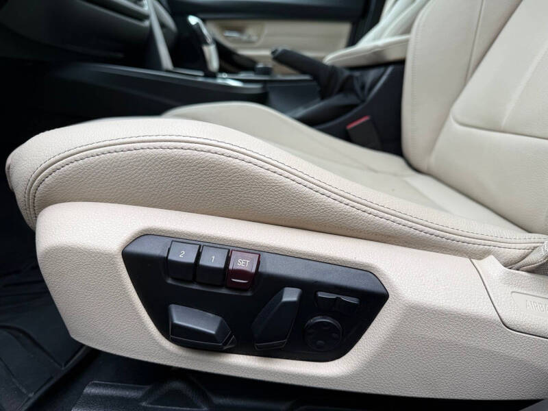 2015 BMW 3 Series 328i xDrive