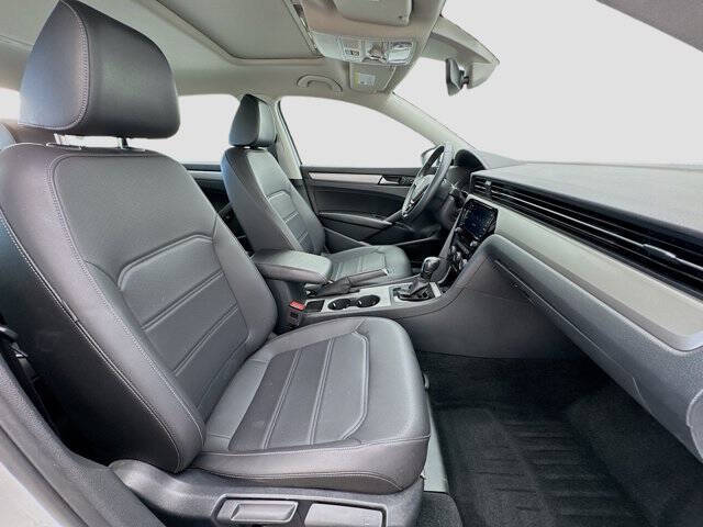 2022 Volkswagen Passat SE
