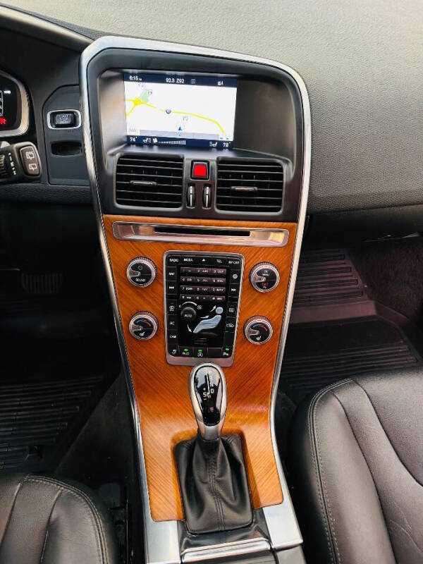 2017 Volvo XC60 T6 Inscription