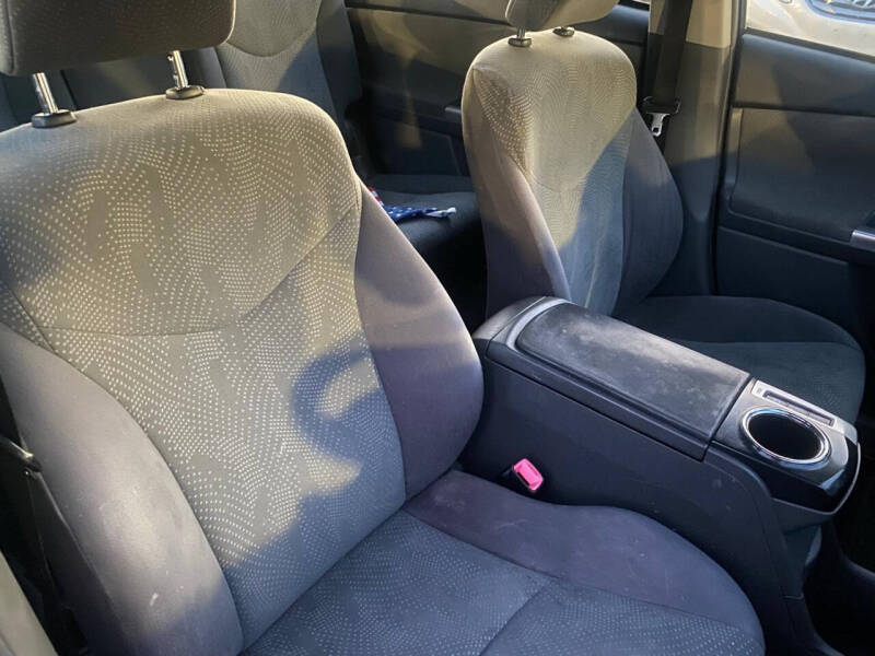 2012 Toyota Prius v Two