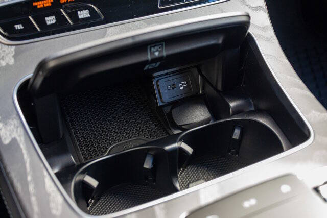 2023 Mercedes-Benz E-Class 33