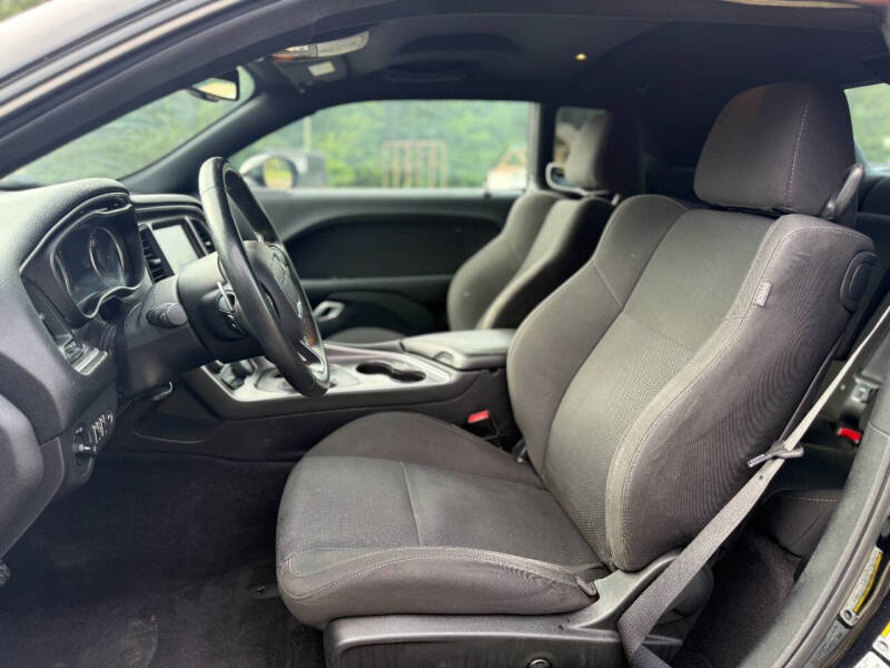 2016 Dodge Challenger 392 HEMI Scat Pack Shaker