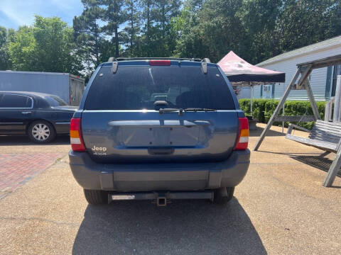 2004 Jeep Grand Cherokee Laredo