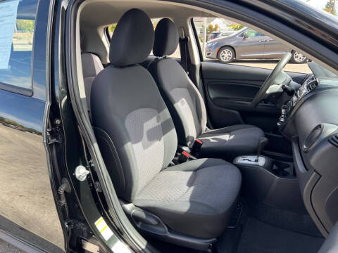 2017 Mitsubishi Mirage ES