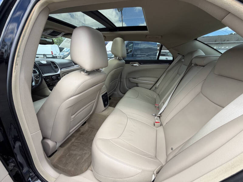 2014 Chrysler 300