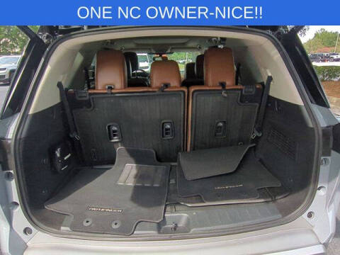 2022 Nissan Pathfinder Platinum