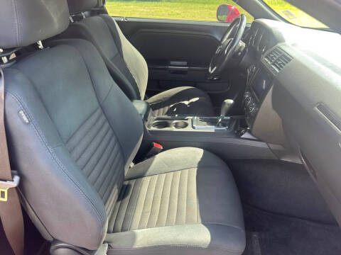 2014 Dodge Challenger SXT