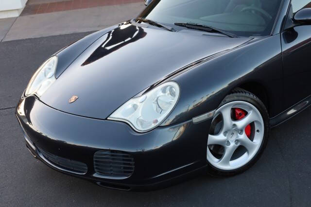 2004 Porsche 911 Carrera 4S