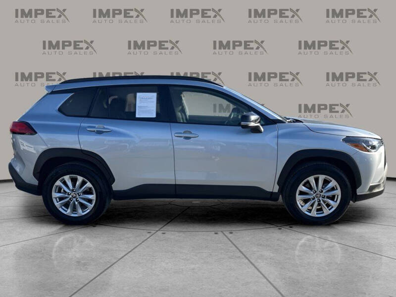 2025 Toyota Corolla Cross LE