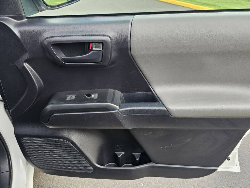 2020 Toyota Tacoma SR