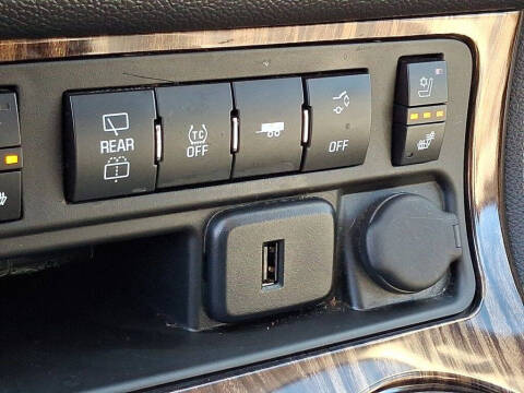 2016 GMC Acadia Denali