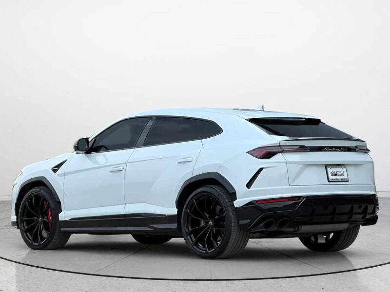 2022 Lamborghini Urus
