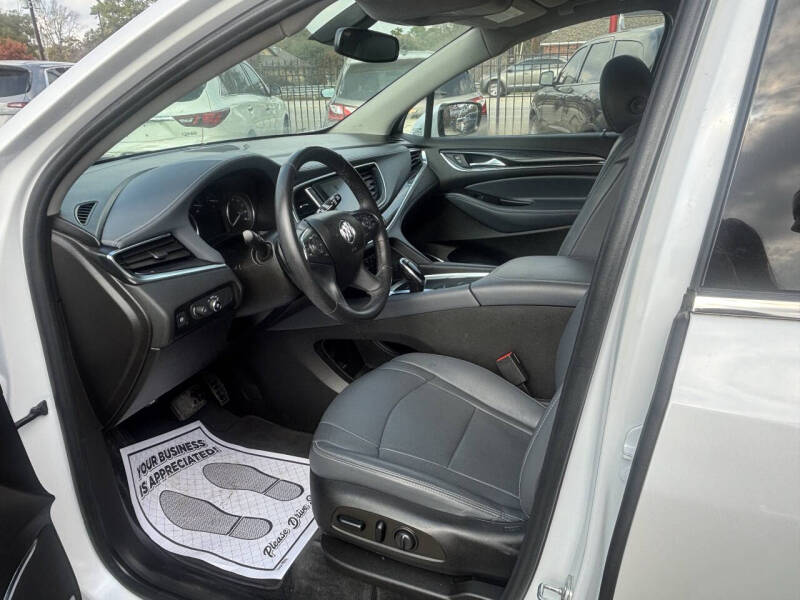 2021 Buick Enclave Essence