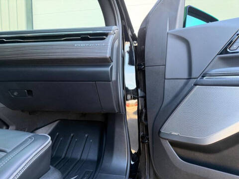 2025 GMC Sierra EV Denali