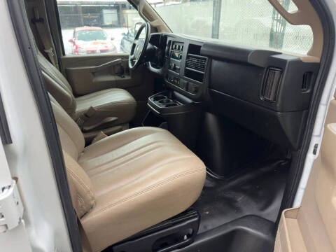 2018 Chevrolet Express 2500