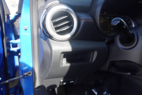 2020 Nissan Versa SR