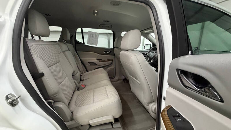 2017 GMC Acadia SLE-1