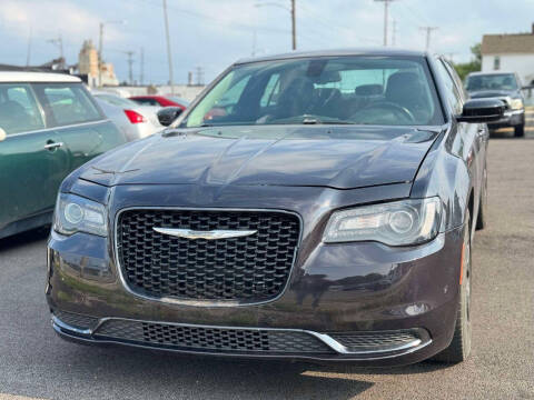 2019 Chrysler 300 for sale at Elite Auto Plaza in Springfield IL