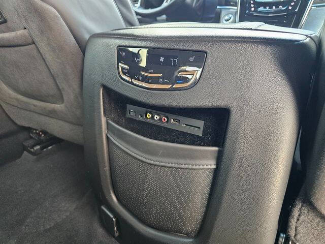 2016 Cadillac Escalade Platinum