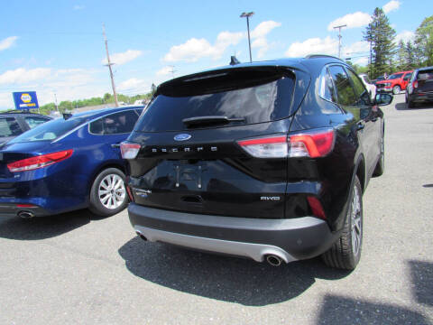 2021 Ford Escape Titanium