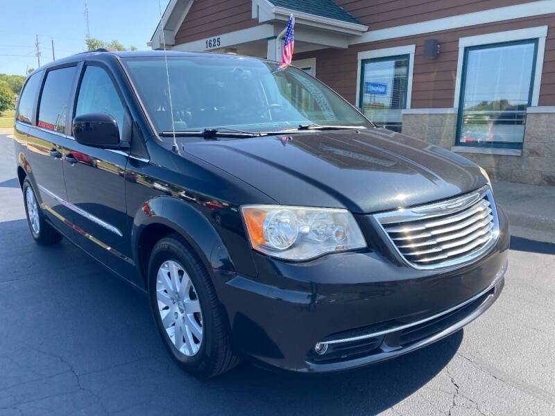 2012 Chrysler Town and Country for sale at Auto Outlets USA in Rockford IL
