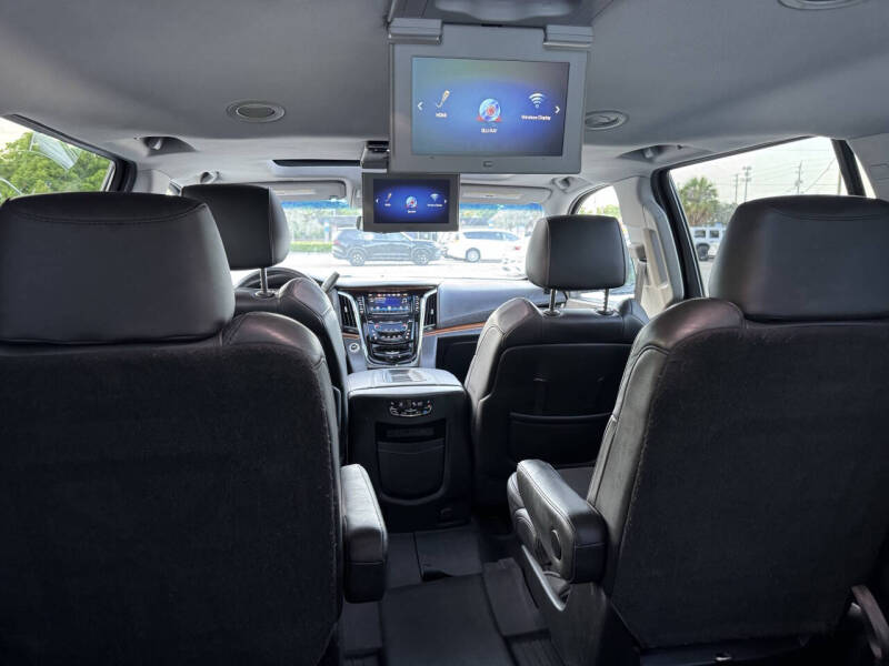 2018 Cadillac Escalade ESV Premium Luxury