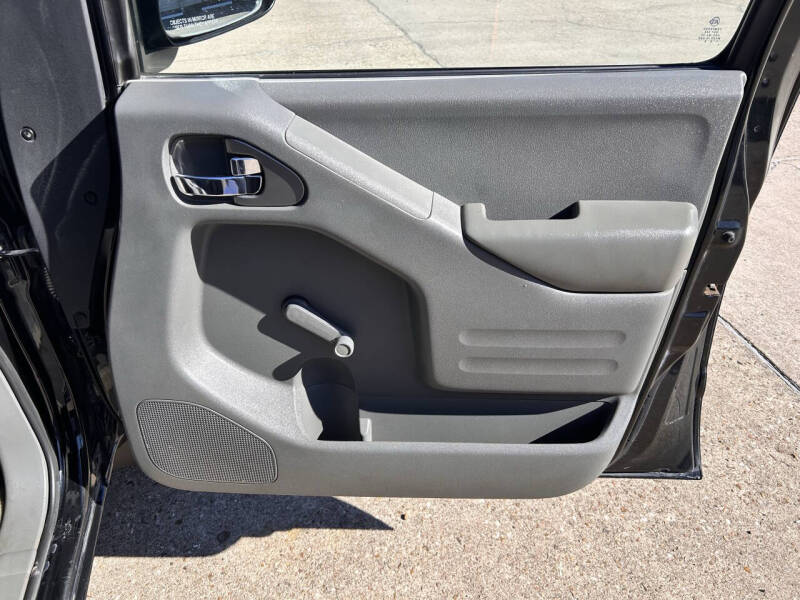 2017 Nissan Frontier S