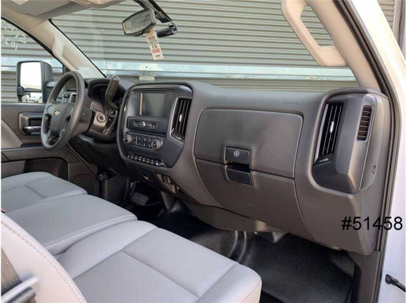 2023 Chevrolet Silverado 5500HD