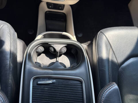 2017 Chrysler Pacifica Touring-L Plus