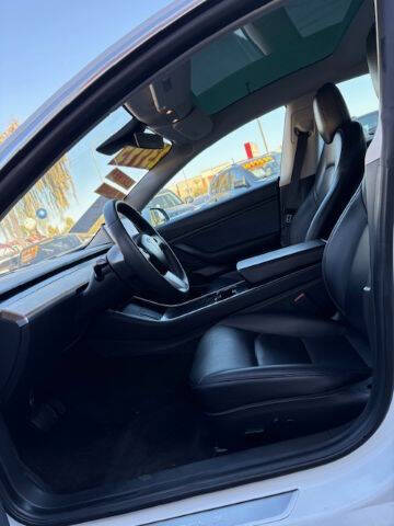 2019 Tesla Model 3 Performance