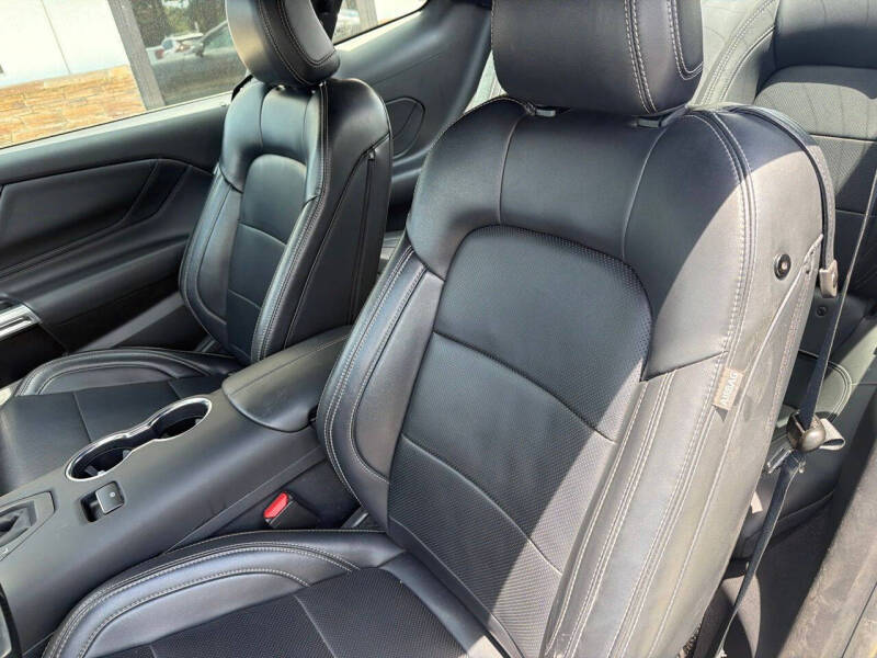 2025 Ford Mustang EcoBoost Premium