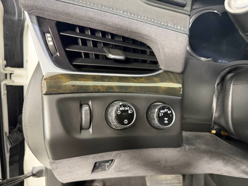 2019 Cadillac Escalade Platinum