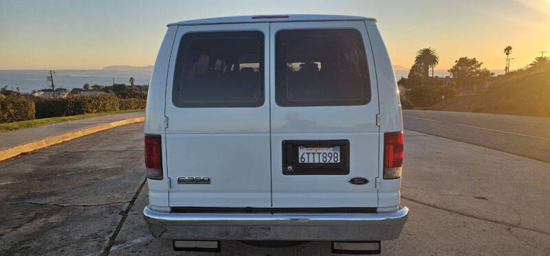 2012 Ford E-Series E-350 SD XLT