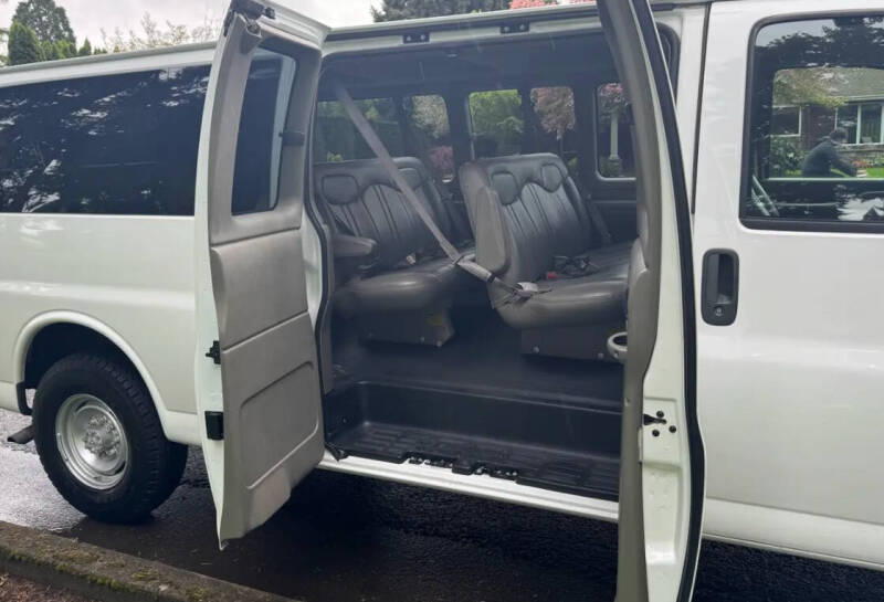 2000 GMC Savana G3500