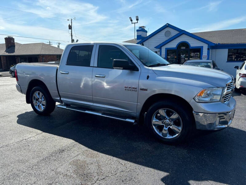 2017 RAM 1500 SLT