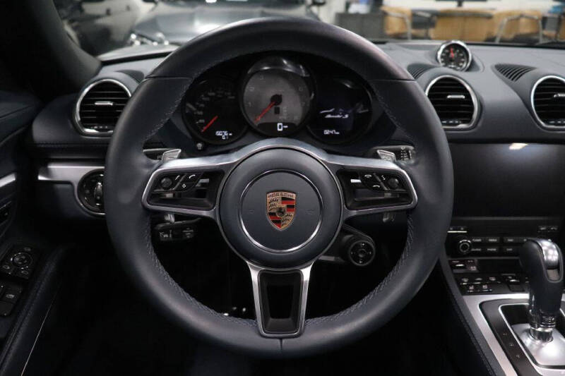 2024 Porsche 718 Boxster S