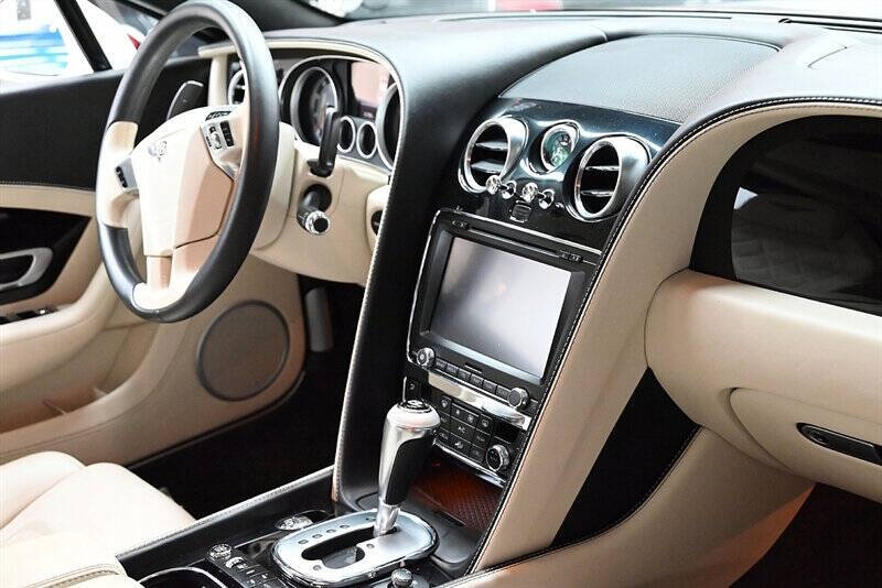 2013 Bentley Continental 21