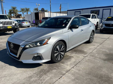 2021 Nissan Altima for sale at A AND A AUTO SALES in Gadsden AZ