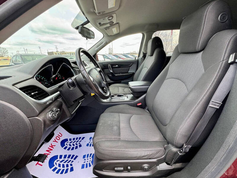 2017 Chevrolet Traverse LT