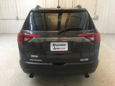 2017 GMC Acadia SLE-2