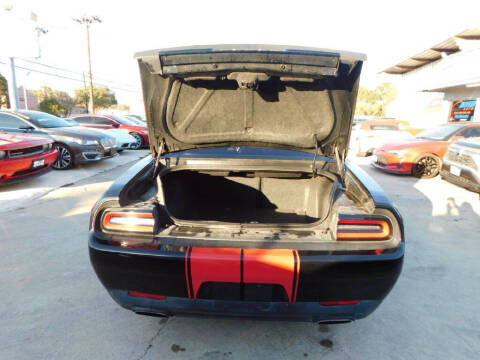 2016 Dodge Challenger SXT