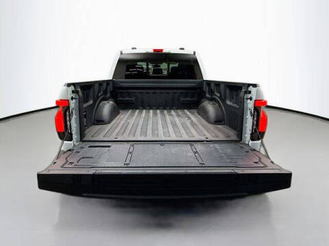 2023 Ford F-150 Lightning Lariat