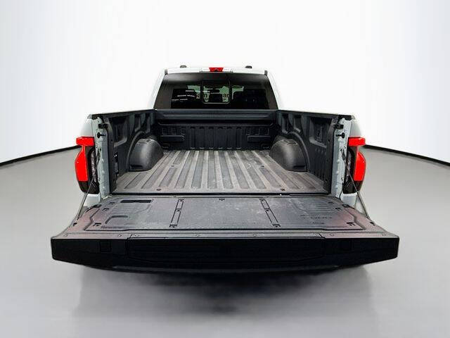 2023 Ford F-150 Lightning Lariat