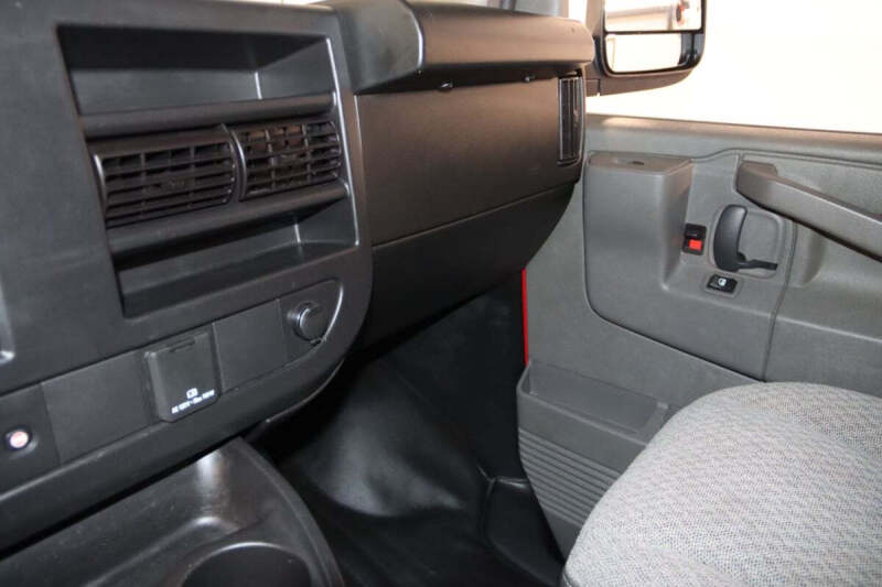 2023 GMC Savana 3500