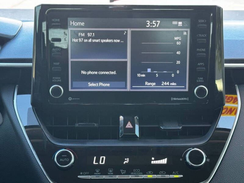 2022 Toyota Corolla LE