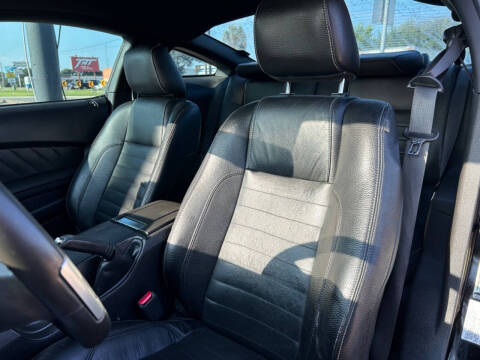 2012 Ford Mustang V6