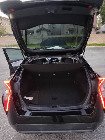 2017 Toyota Prius Two